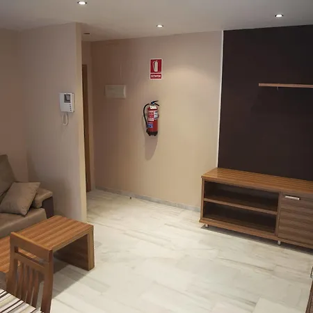Aparthotel Del Golf 3*